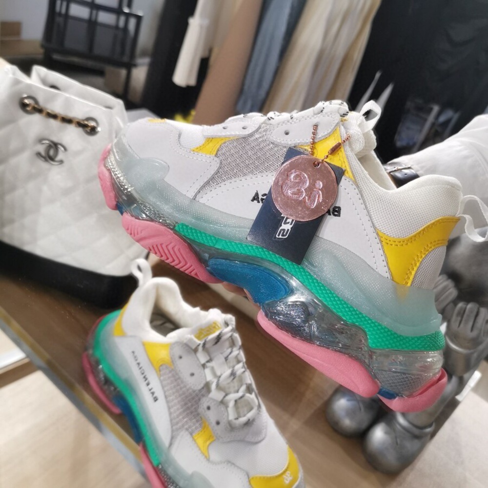 Women shoes